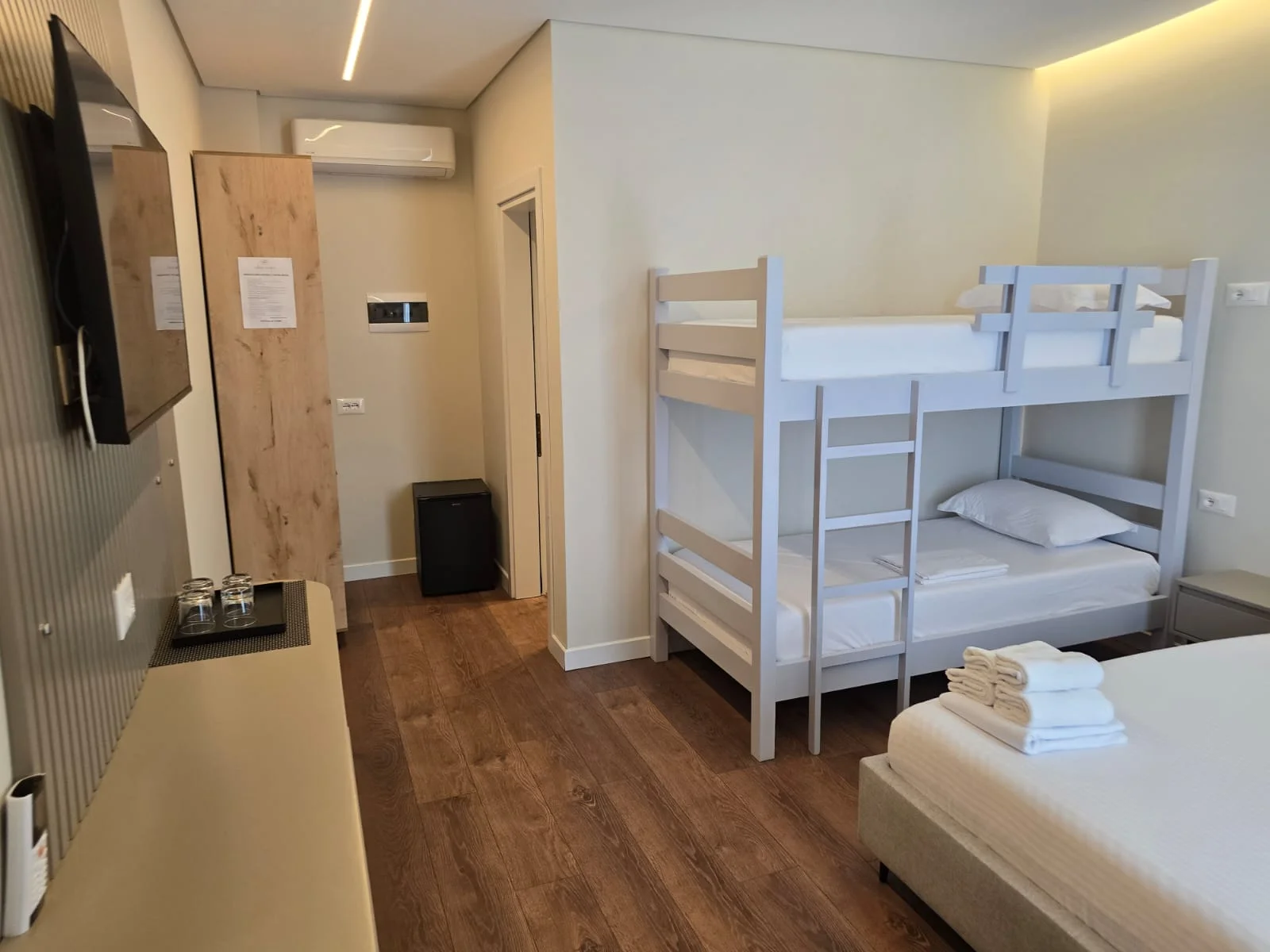 Quadruple room ground floor (with balcony)